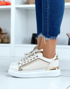 Beige baskets with golden and glittery accents