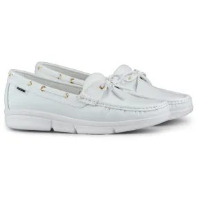 Comfortable white women's moccasins.