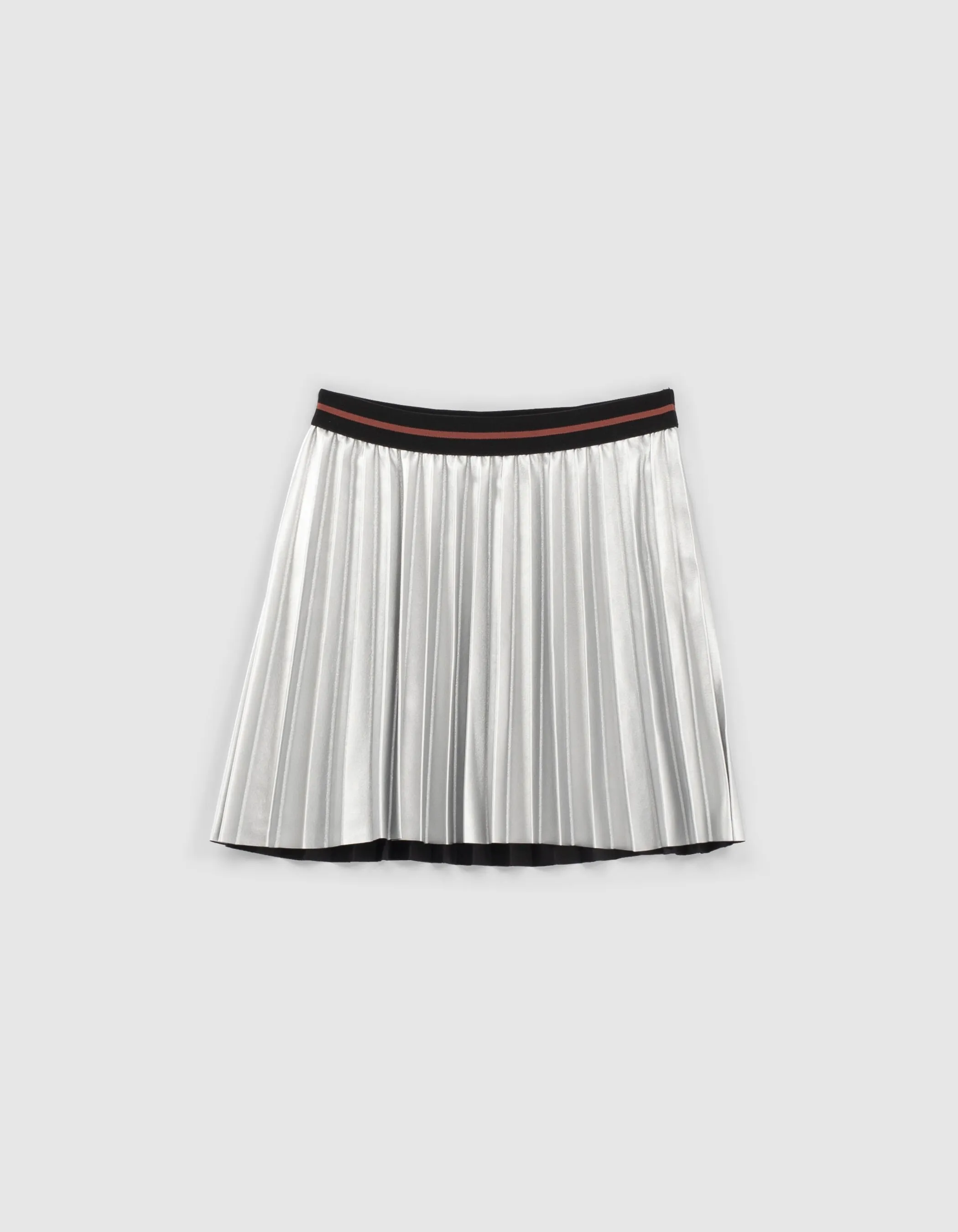 Short Silver Pleated Skirt Girl