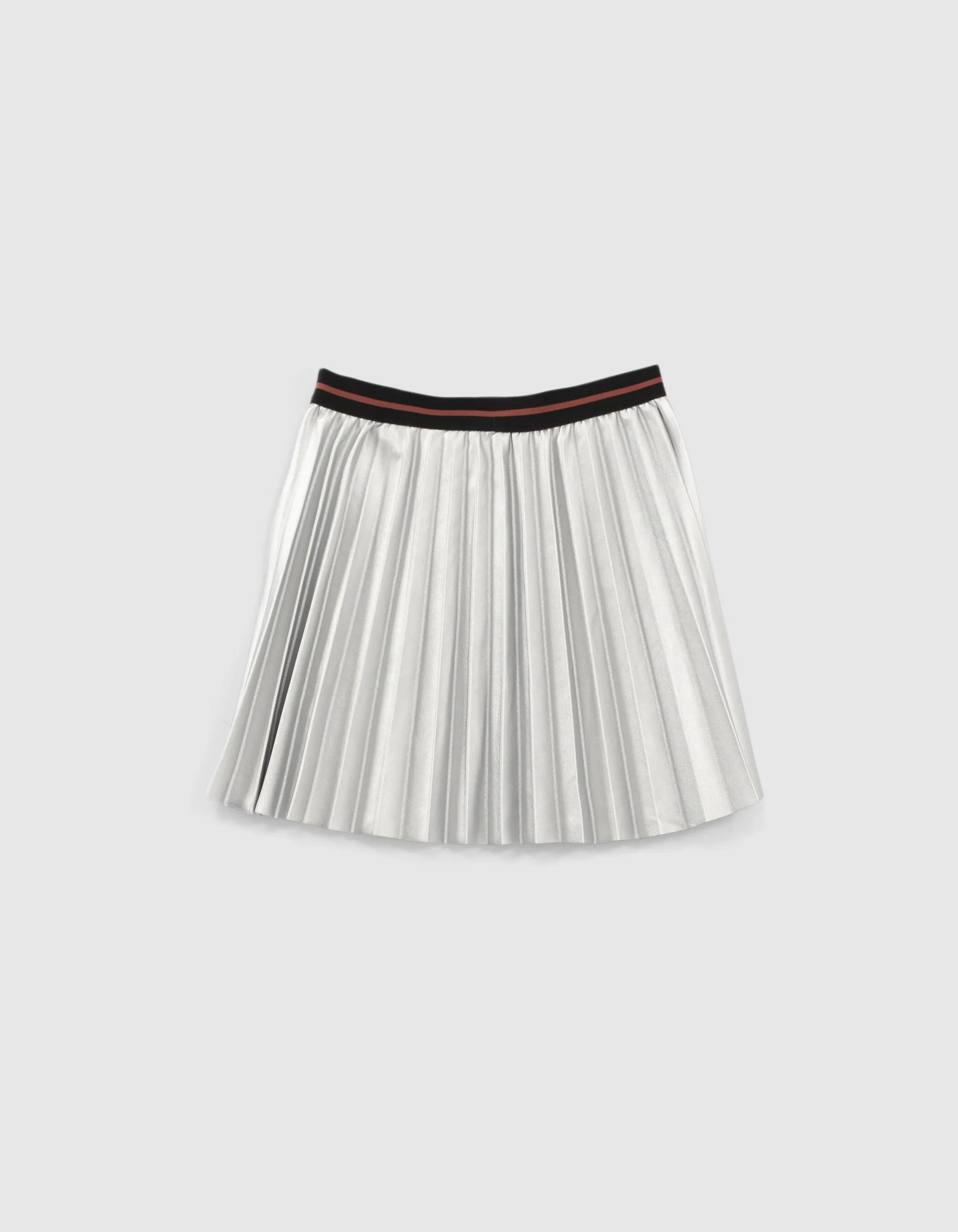 Short Silver Pleated Skirt Girl