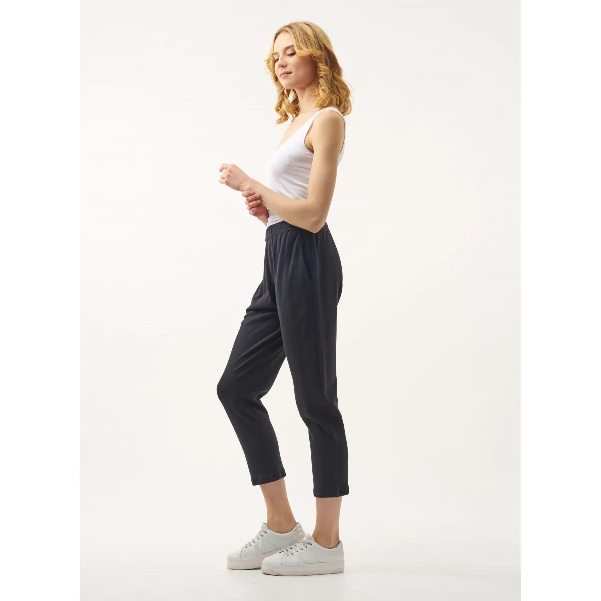 Majestic Filatures Navy/Anthracite Chiné Pants at -50%