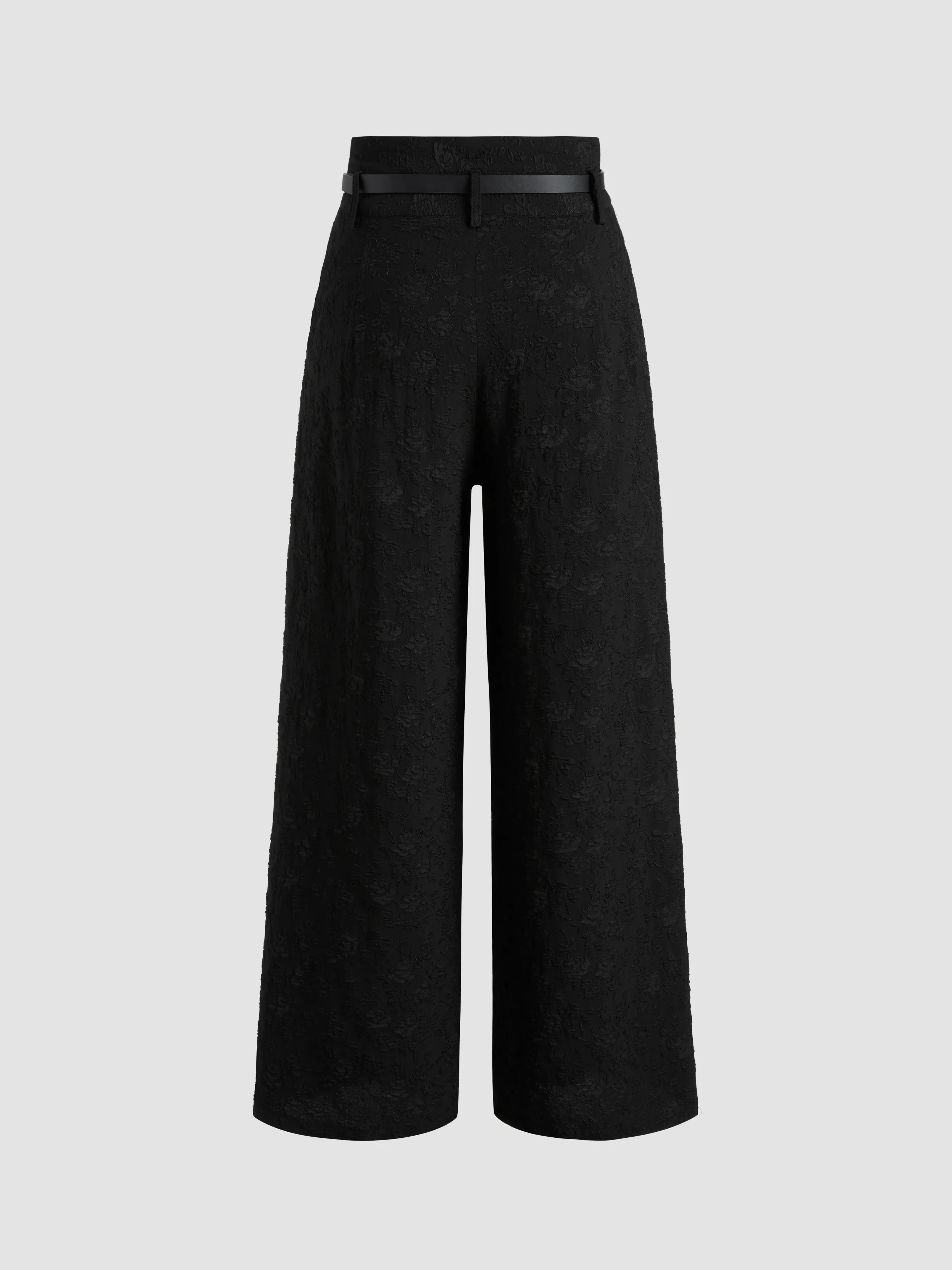 Straight high waist solid trousers with belt.